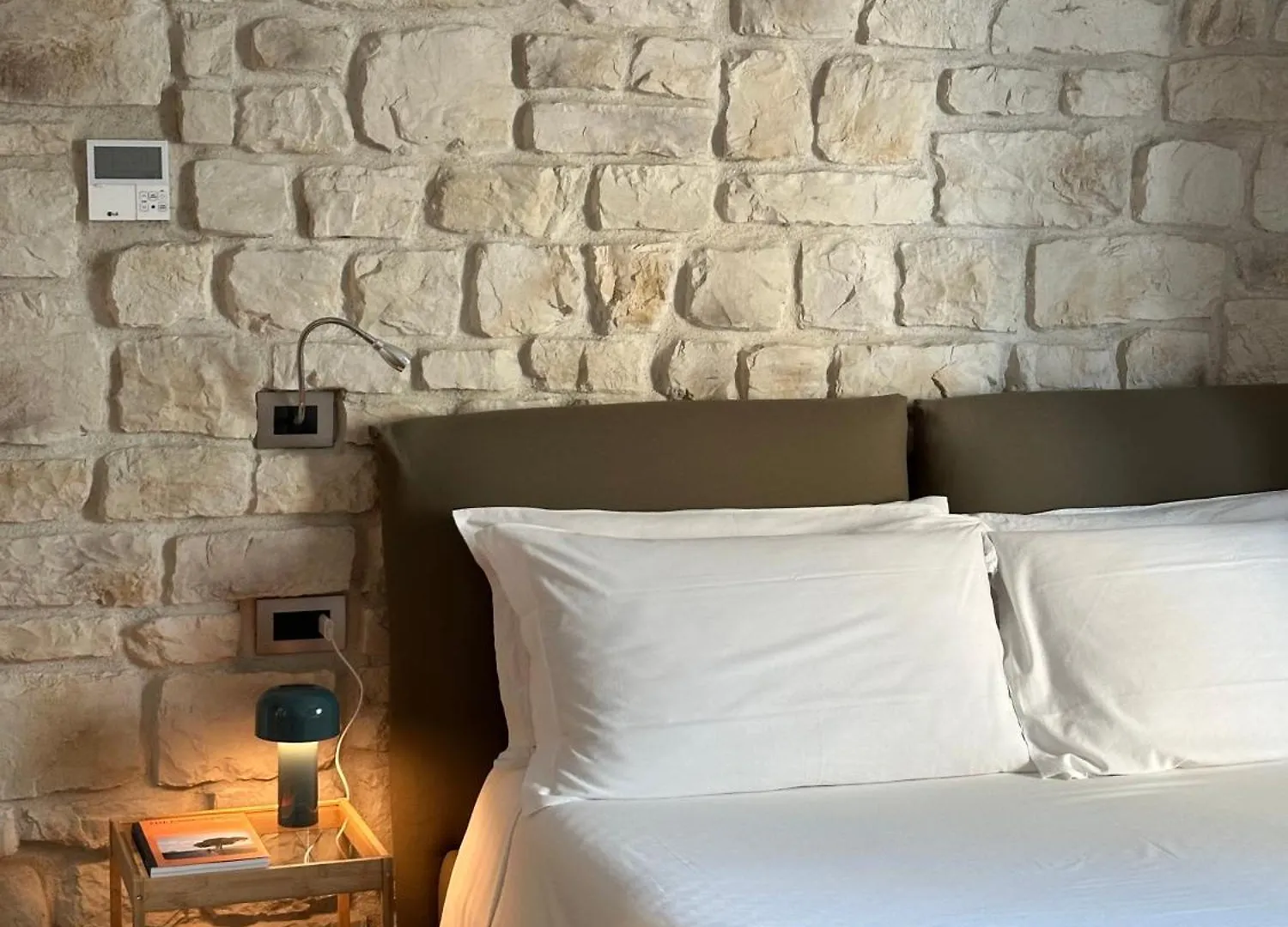 Olivia Rooms Teocrito Syracuse